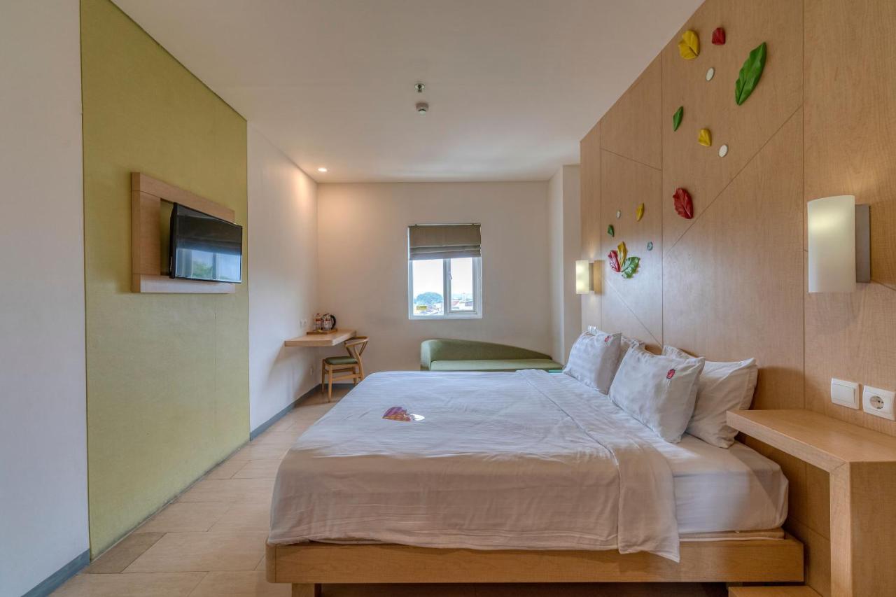 Ascent Hotel & Cafe Malang 3* Malang