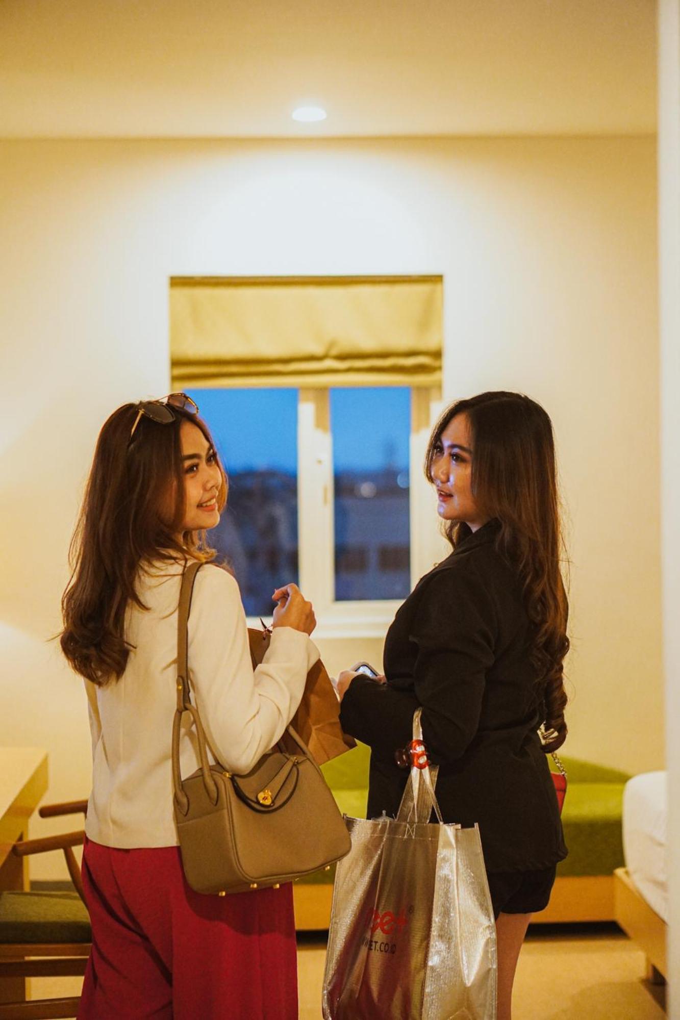 होटल Ascent Hotel & Cafe Malang Malang